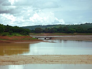 Ponte antiga no Pontalete