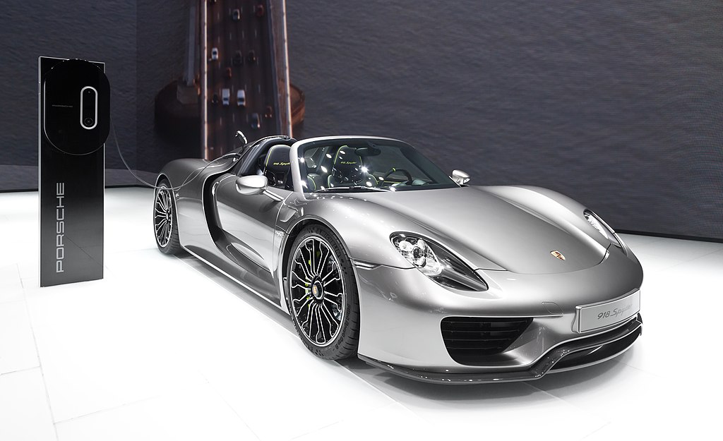 1024px-Porsche_918_Spyder_IAA_2013.jpg