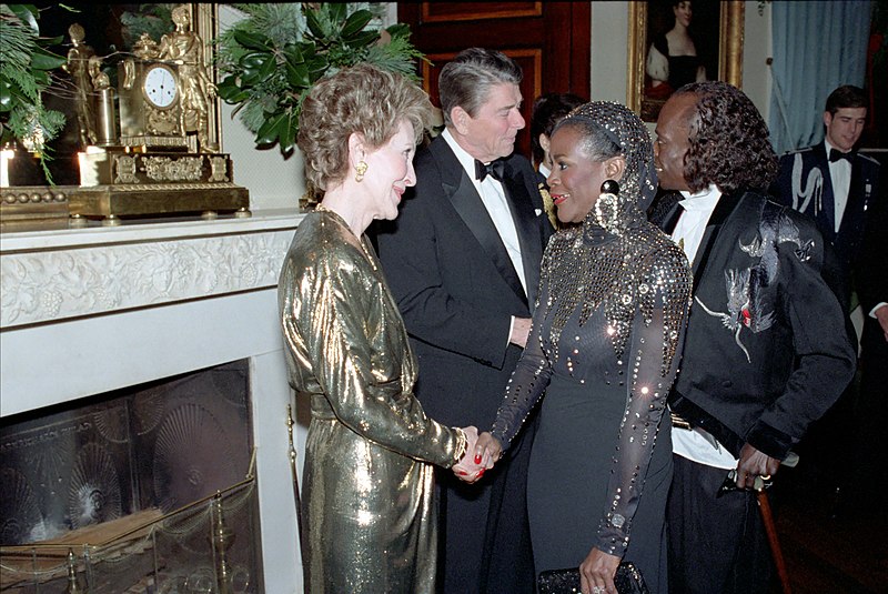 File:President Ronald Reagan and Nancy Reagan greet Miles Davis and Cicely Tyson.jpg