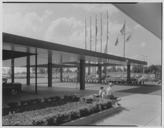 File:Prince George Plaza, Hyattsville, Maryland. LOC gsc.5a26800.tif