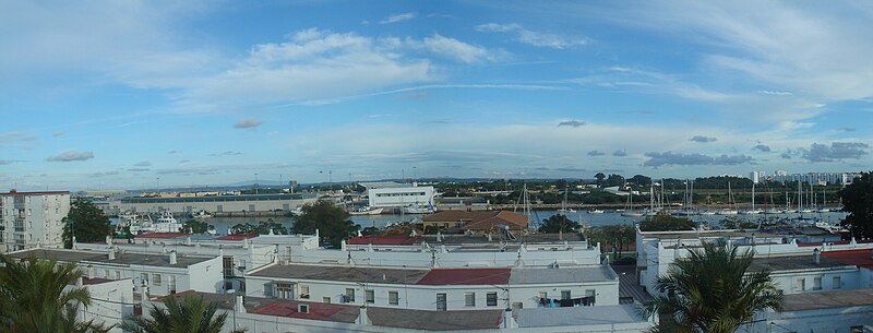 File:Río Guadalete, visto desde una azotea de la Calle Aurora (panorámica).jpg