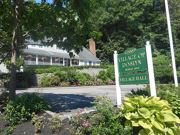 Roslyn Village Hall in 2016.