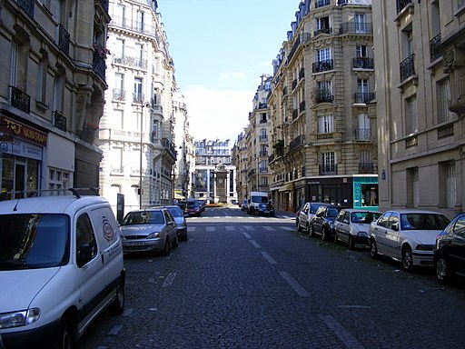 Rue Bouchut, Paris 2010-07-24 n1