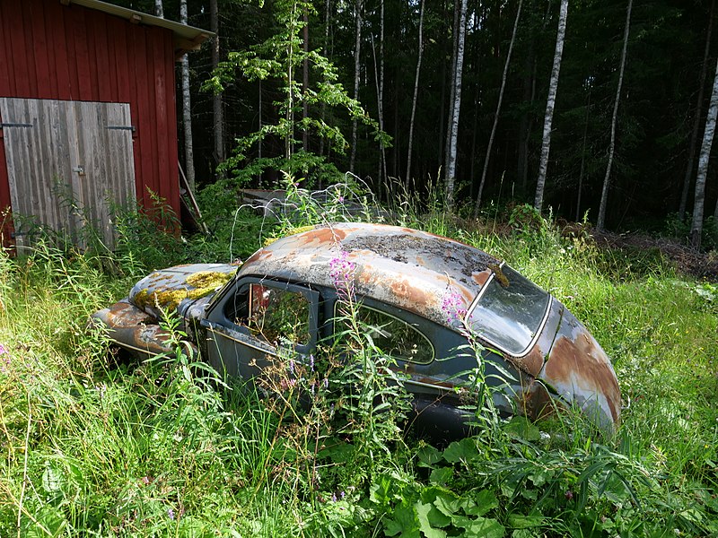 File:Rusty car.jpg