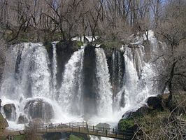De watervallen van Sızır