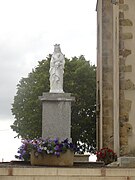 Statue de la Vierge à l'Enfant.