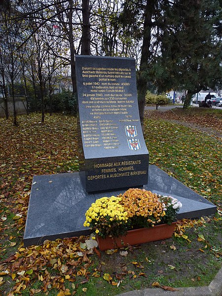 File:Saint-Ouen (Seine-Saint-Denis) Mémorial déportés.JPG