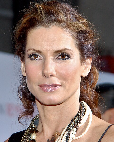 File:SandraBullockMay09 (cropped).jpg