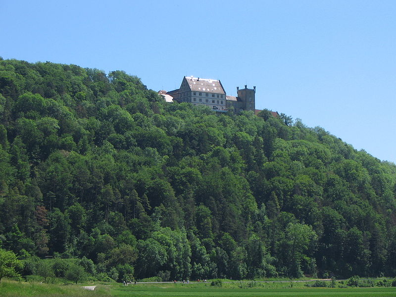 File:Schloss-weitenburg.jpg