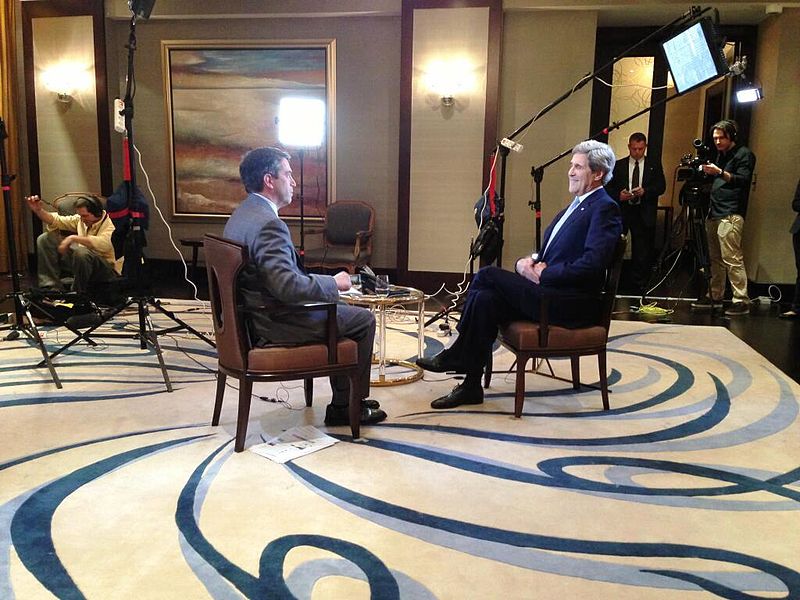 File:Secretary Kerry Conducts an Interview With Fox News' Rosen.jpg