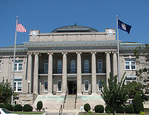 SmythCoCourthouse.jpg