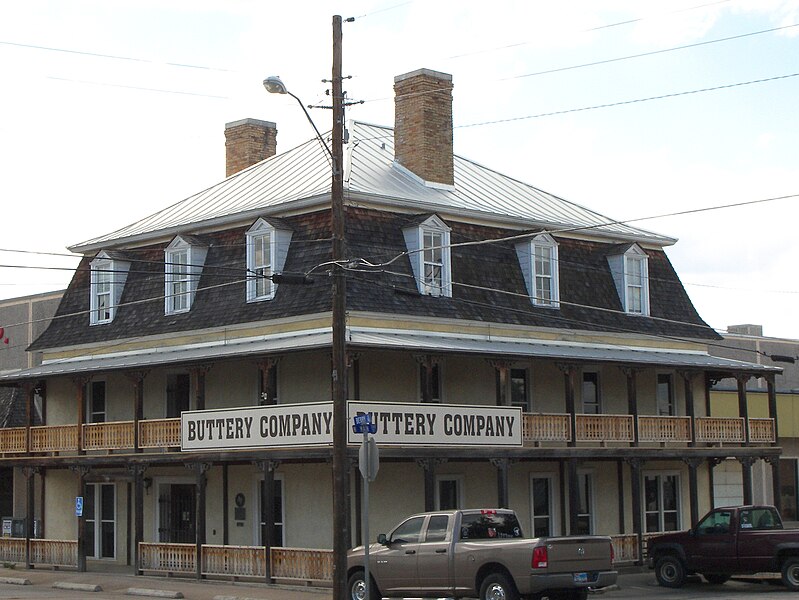 File:Southern Hotel in Llano, Texas 2010.jpg