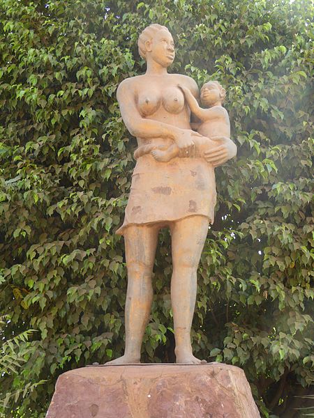 Image: Statue Cite Niger Bamako