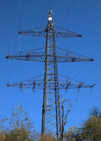 Strommast zur Symbolisierung; Antragstellung Strompreiskompensation; Förderrichtlinie für Beihilfen für Unternehmen in Sektoren oder Teilsektoren, bei denen angenommen wird, dass angesichts der mit den EU-ETS-Zertifikaten verbundenen Kosten, die auf den Strompreis abgewälzt werden, ein erhebliches Risiko der Verlagerung von CO2-Emissionen besteht (Beihilfen für indirekte CO2-Kosten) 