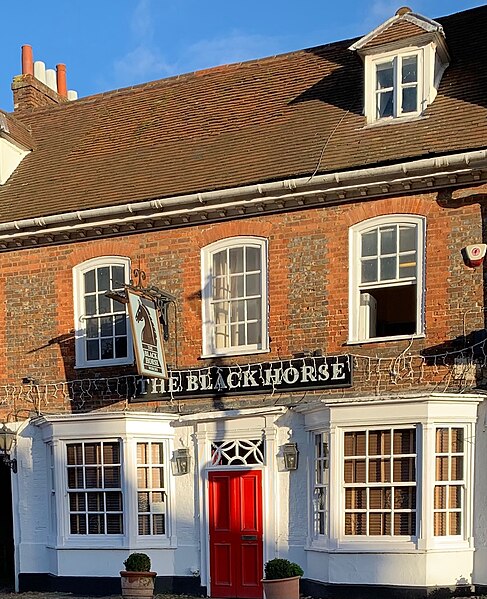 File:The Blackhorse Woburn.jpg