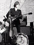 The Rolling Stones, konsert i messehallen på Skøyen, 1965 - Keith Richard playing 1959 Gibson Les Paul Standard with Bigsby.jpg