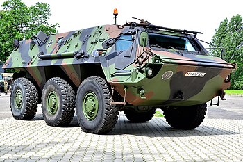 Transportpanzer Fuchs (TPz Fuchs) der Bundeswehr (10579660405).jpg