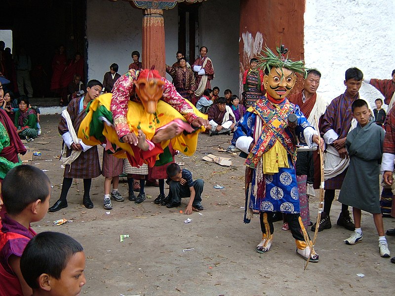 File:Tsechu cham.jpg