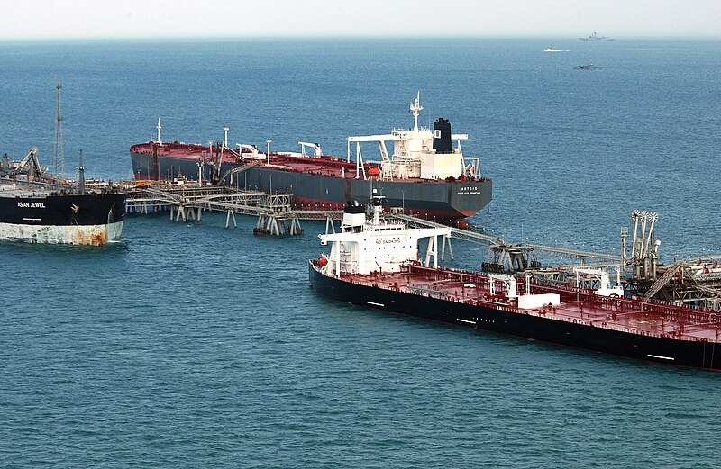 File:US Navy 041212-N-6932B-013 Hundreds of oil tankers each year receive their payload from Iraq's Al Basrah Oil Terminal (ABOT).jpg