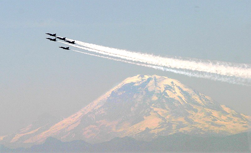 File:US Navy 050804-N-0975R-007 The U.S. Navy flight demonstration team, the Blue Angels, practice their air show maneuvers near Mount Rainier.jpg