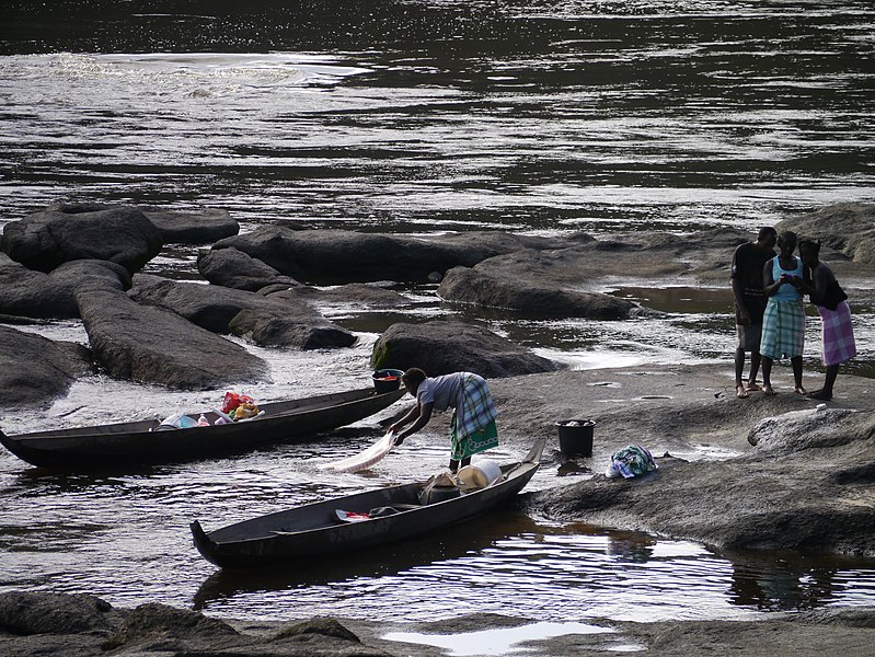 File:Upper Suriname River, Suriname (12076162493).jpg