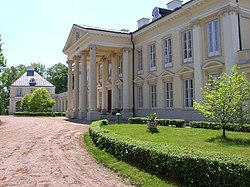 Walewice palace