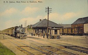 Stanice West Acton postcard.jpg