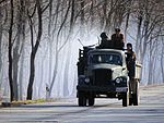 朝鮮人民軍が軍用トラックとして運用する木炭車仕様の勝利58(GAZ-51（英語版）)