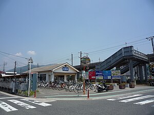 車站大樓（2011年7月24日）