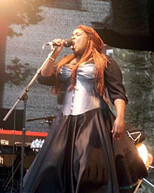 Yolanda Quartey singing with Phantom Limb in 2008