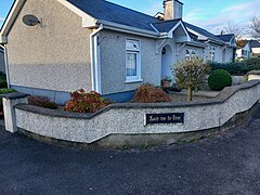 Árd de hÍde houses, Castlerea An Caisleán Riabhach (2023).jpg