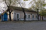 Дом, в котором в 1922 году размещалась редакция газеты "Власть труда", здесь жил и работал писатель Ян (Янчевецкий) Василий Григорьевич