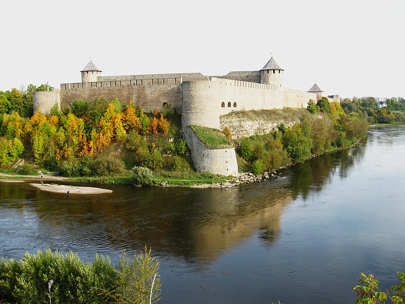 File:Ивангородская крепость - panoramio (5).jpg