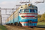 ウクライナ鉄道で運用に就くER1-234形電車