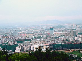 在袁山公园看宜春 - panoramio.jpg