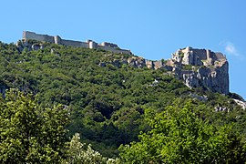 Le château vu depuis le parking d'accès.