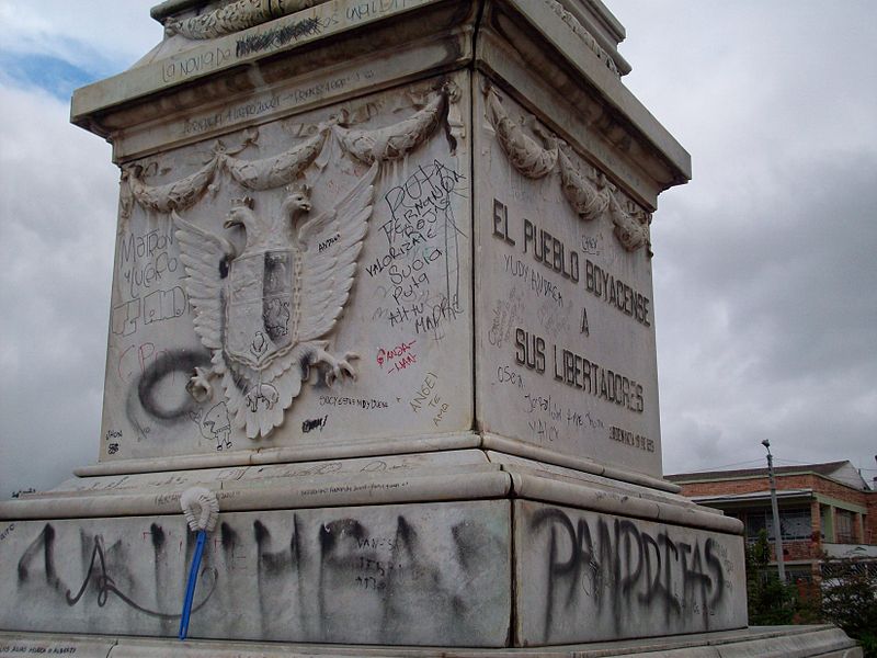 File:10Bosque de la República Monumento Nacional Abandonado Tunja.Centro histórico 2011.jpg