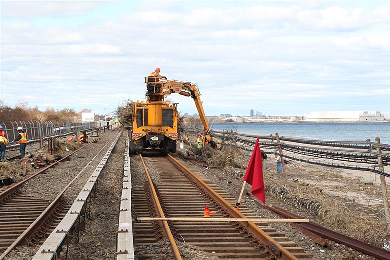 File:19. Contractors Removing Damaged Fencing in the Rockaway’s (8152150679).jpg