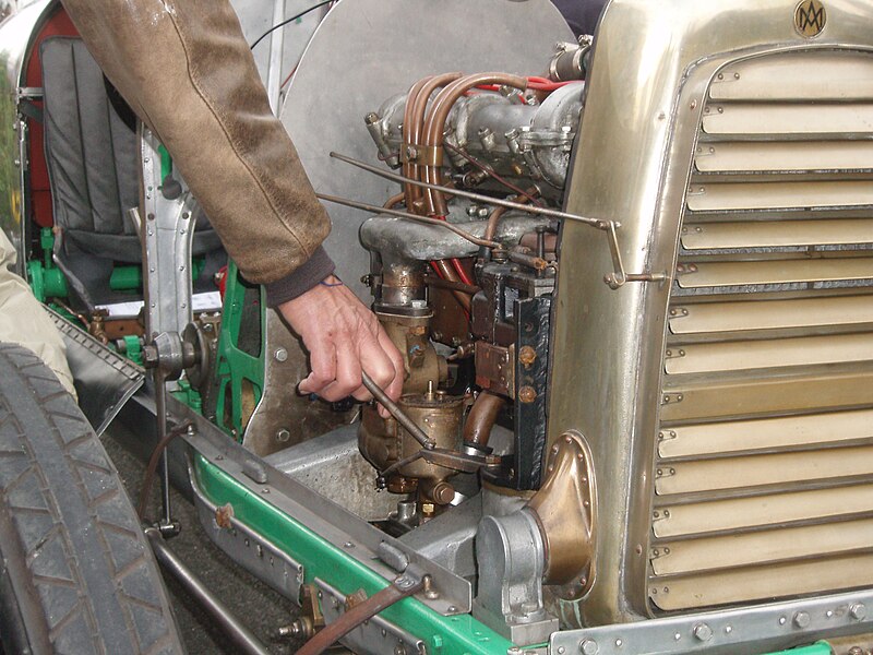 File:1923 Aston Martin Razor Blade team car in Morges 2013 - Engine start - Right closeup.jpg