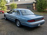 Ford Crown Victoria: Modellgeschichte, Crown Victoria (1992–1997), Crown Victoria (1997–2011)