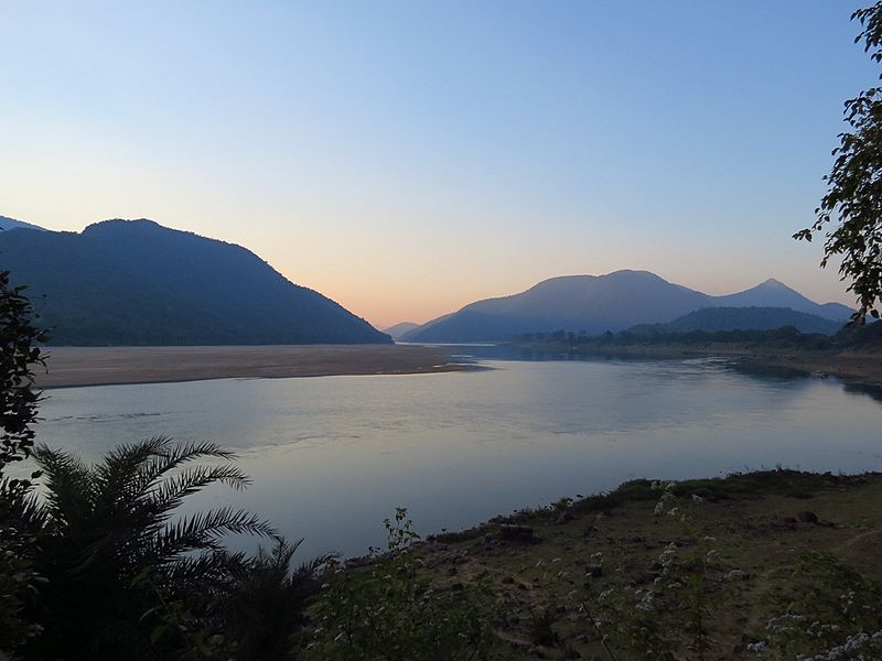 File:1 Mahanadi River near Satkosia Tiger Reserve Tikarpara India 2012.jpg