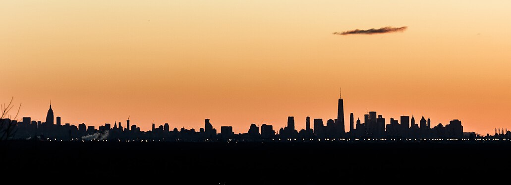 Manhattan skyline from Green Brook, New Jersey (about 50 km)