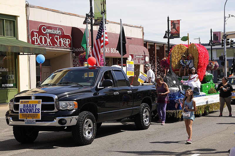 File:2016 Auburn Days Parade, 156.jpg