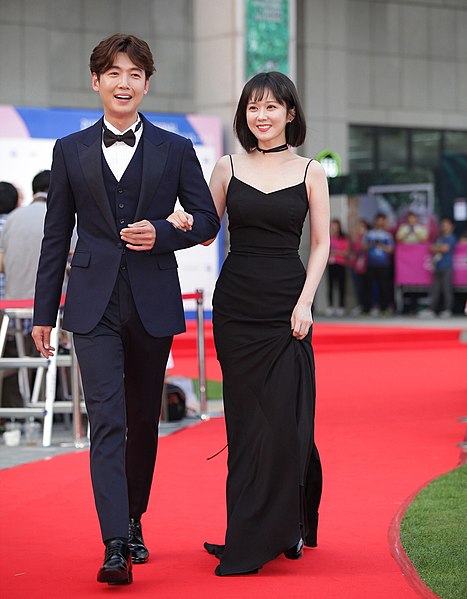 Jung in 2017 alongside Jang Na-ra