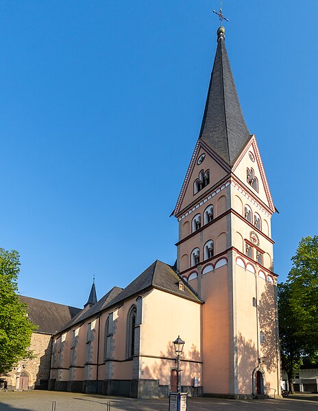 File:2022-04-28 St. Johann Baptist (Bad Honnef) DSC00769.jpg