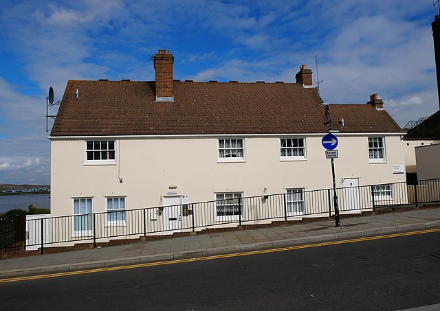 28 and 30 Erith High Street, a building with eighteenth-century origins in Erith.