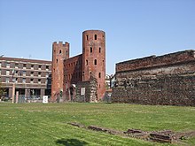 La porte palatine de Turin.