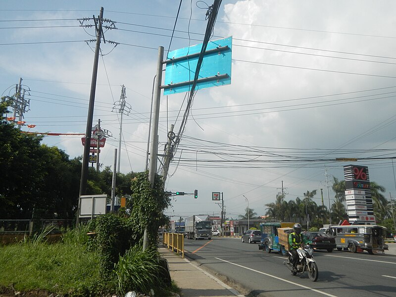 File:595Lipa City Malvar Junction 06.jpg