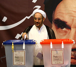 Ali Younesi voting in Jamaran.jpg
