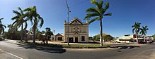 Panorama of the Ambulance Building and surrounds, 2015 Ambulance Building, Charters Towers 01.jpg